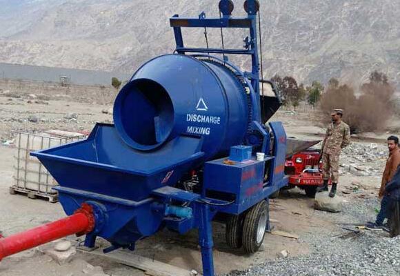 mini concrete pump machine price